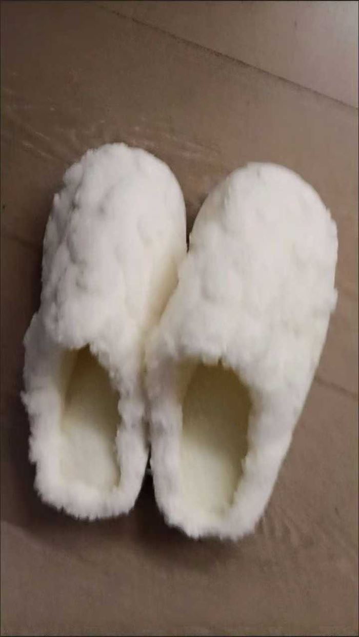 拖鞋还有500双，一等品，便宜处理