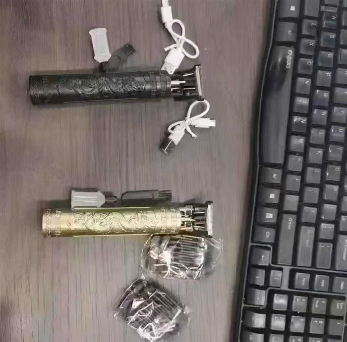 剃头，剃须一体机到货8600个。独立包装原箱原件。清货价5.8一个。支持分货。