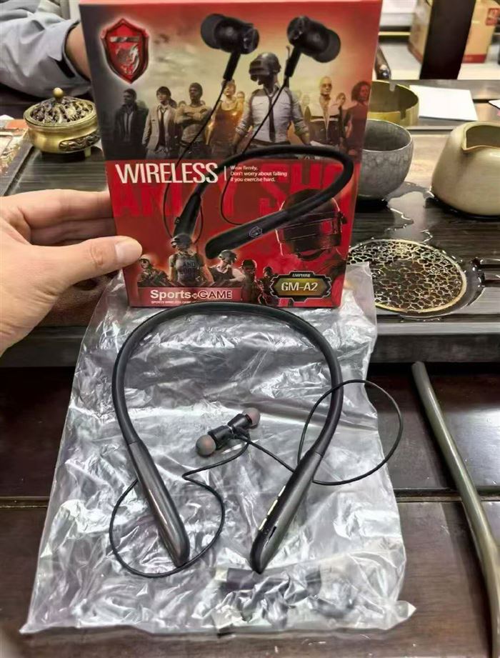 挂脖蓝牙耳机带插卡功能 4000 条，便宜清