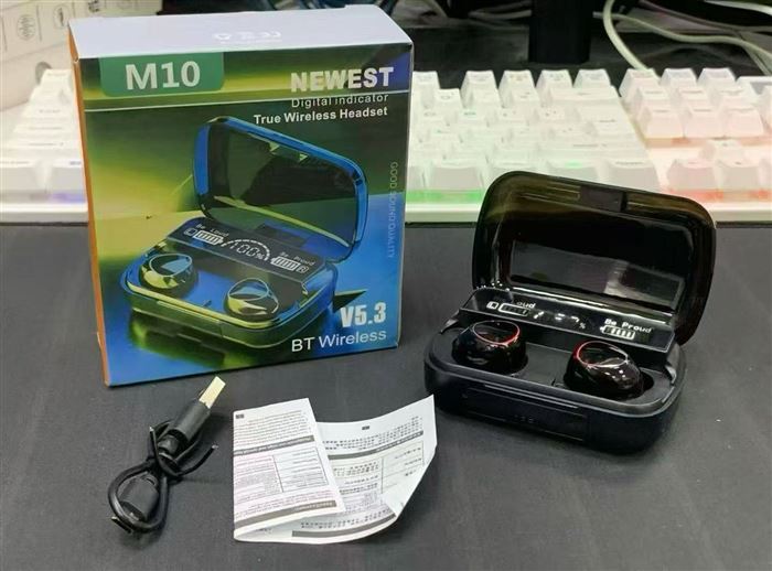 蓝牙耳机带充电宝功能 到货2000个，一箱 100 个