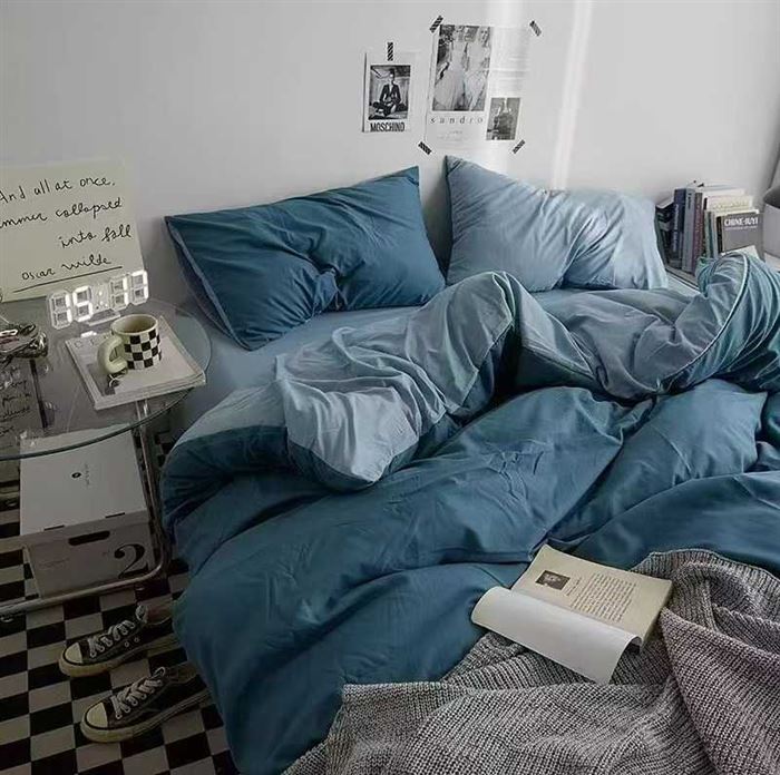 450套纯色四件套 标准加大码 一包打100套 ​特价20多块钱一套