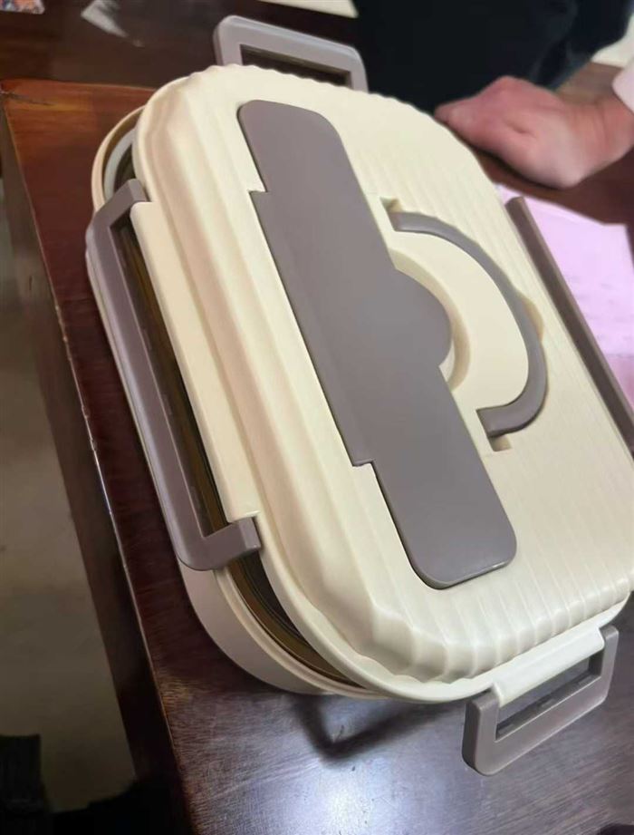 304不锈钢快餐盘，100个左右，全部独立包装，全清8.8元/个