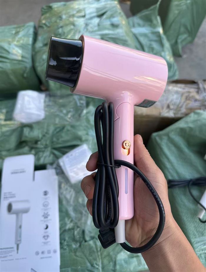 高端吹风机 独立包装 500个左右 15清
