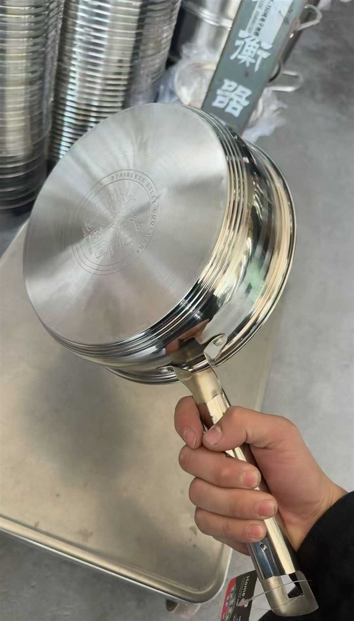 300个左右24特厚煎锅，特价11💰