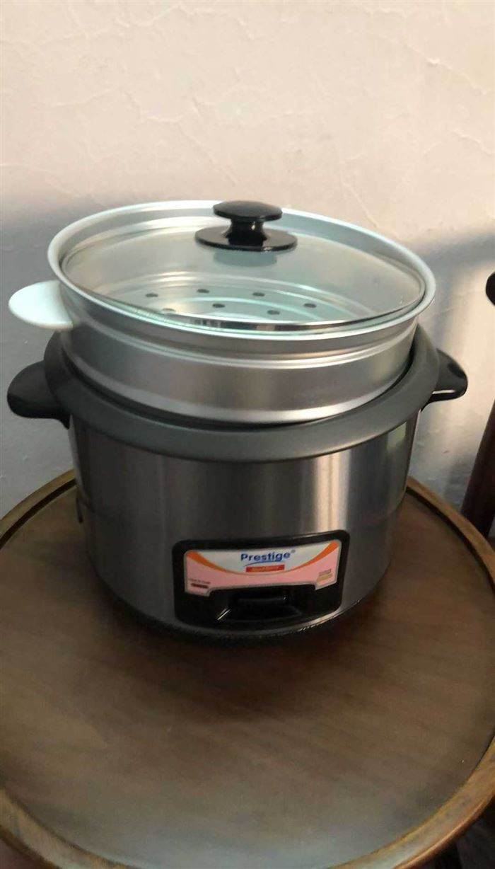 220v出口外贸， 金属电饭煲 欧规， 700W，国标4L 处理