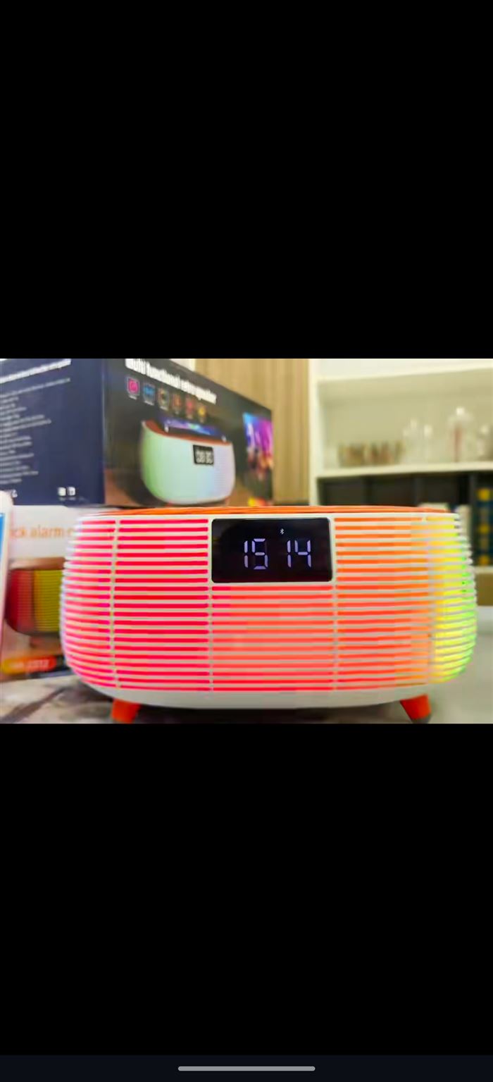 高品质发光蓝牙音响 带时钟 带无线充 到货700个