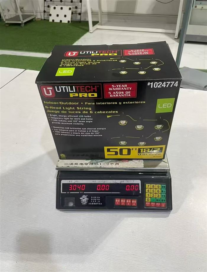 外贸美规110V LED灯串，15.2米的铝线串灯3000个，有10吨，外贸款 