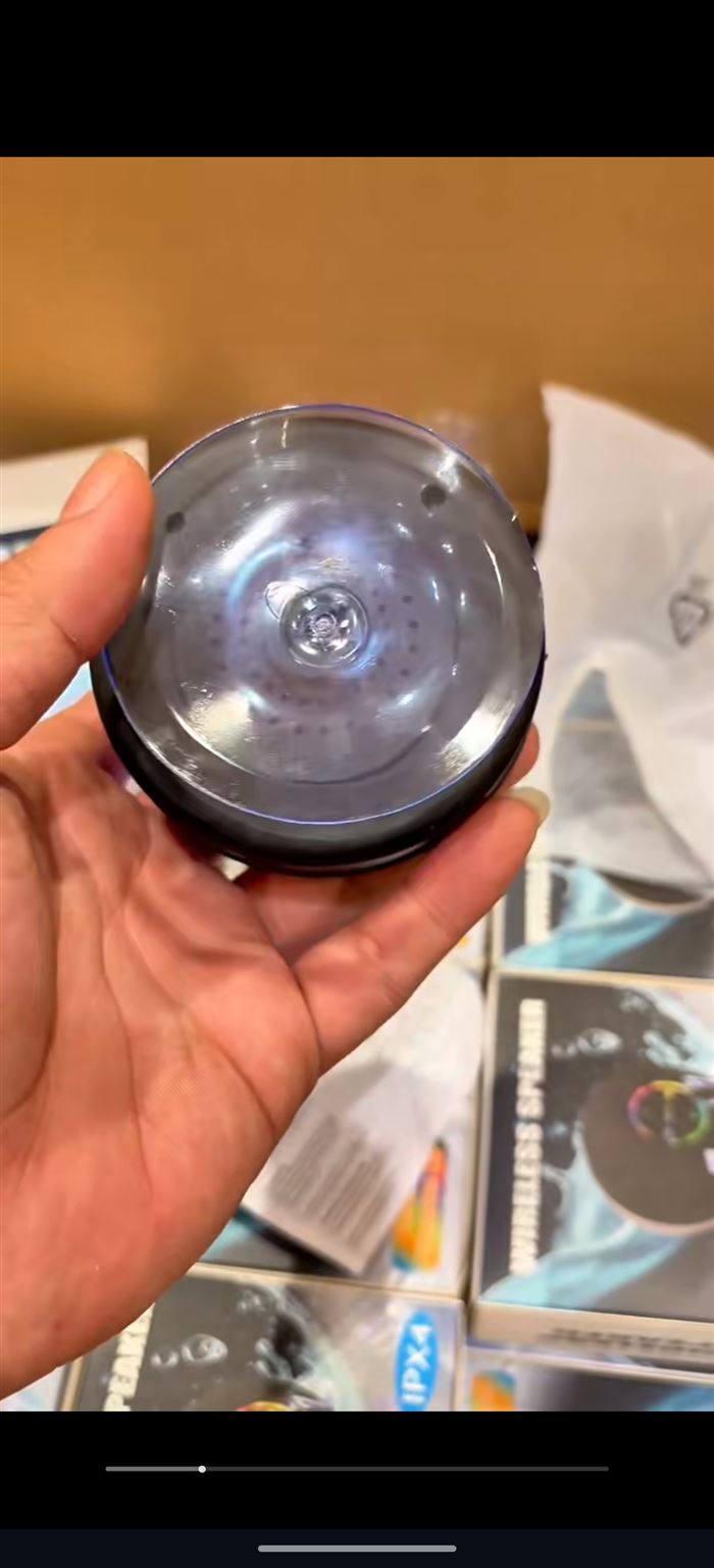 出口外贸品质，吸盘蓝牙音响 7000pcs