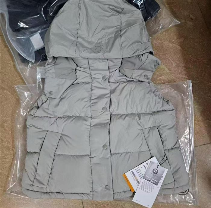 200件lulu露露 马甲