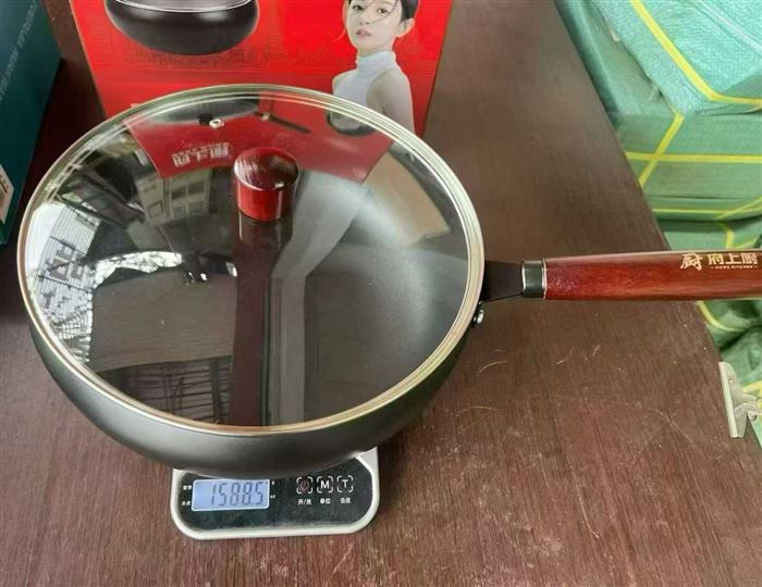 28公分大肚锅特价100件，一件10个，独立彩盒包装。适合39元店