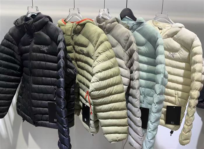 1500件Arcteryx始祖鸟Cerium Hoody保暖羽绒棉服连帽外套夹克200件起分