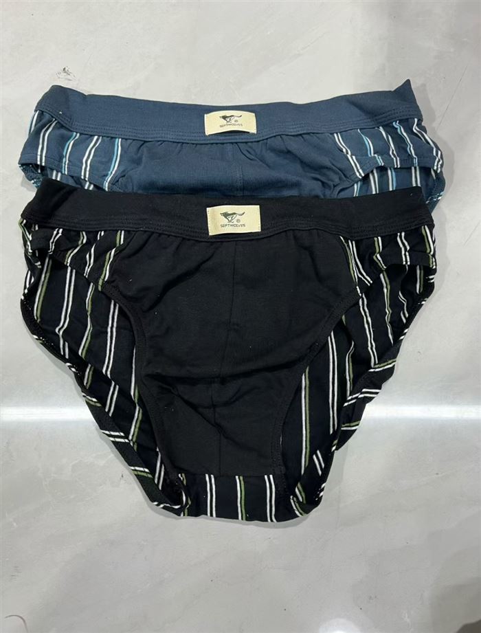 品牌七匹狼男士内裤到货20000条左右，沃尔玛专供，质量很好，给钱就卖