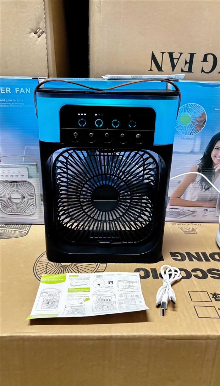 亏本处理一批:(大号)USB五孔喷雾风扇1060台,精品尾货,原箱处理🉐¥几块