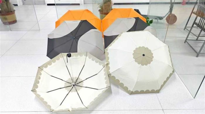 1000支8K碰击布雨伞清装 ​