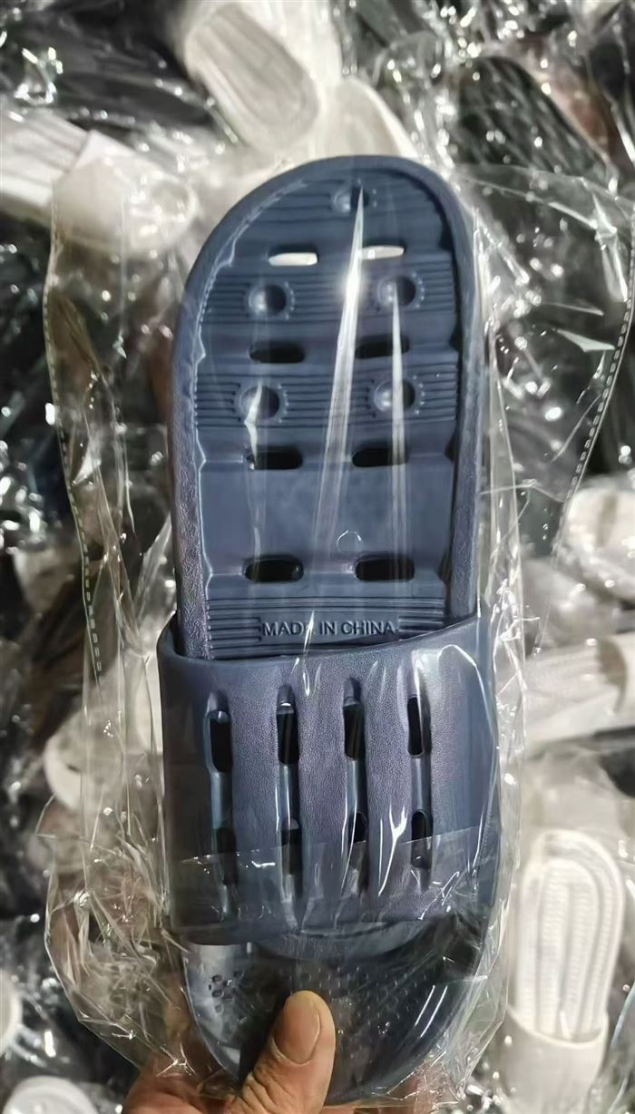 漏水拖鞋15000双，清货1.X一双