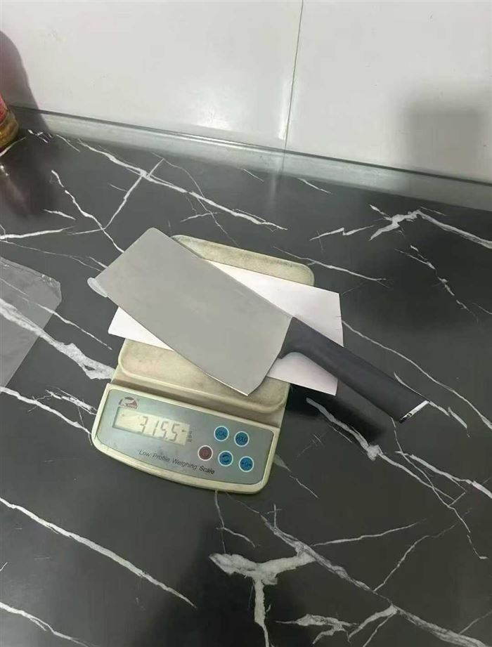 苏泊尔品牌尾货菜刀，最后处理1500张左右。个位数出，