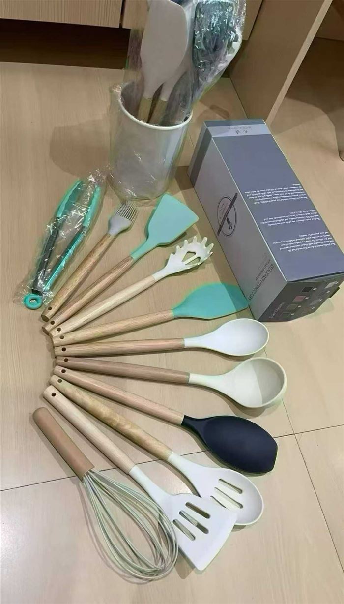 厨房用品套装12件套 原箱原件 还有2000多套
