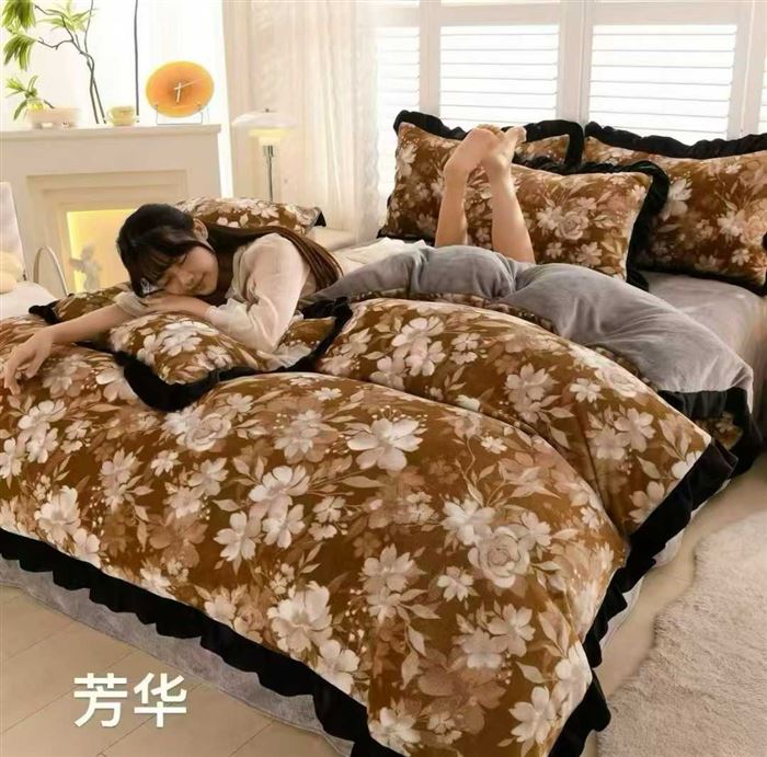 家纺牛奶绒韩版牛奶绒四件套 一套7斤多 全部标准的 就几百套 要的抓紧联系