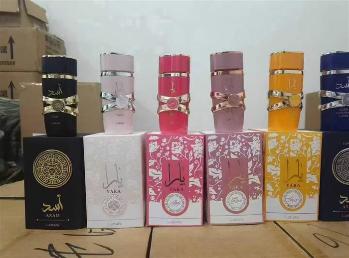 100毫升高端香水9600瓶，清货13.5元一瓶，支持分货，原箱原件，留香时间久