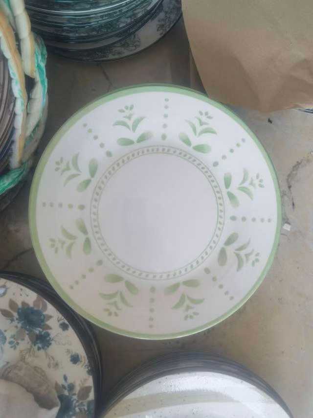10.5寸精品混色平盘！正在装箱！ 装箱数36 ​基本一箱一色！大概800箱！
