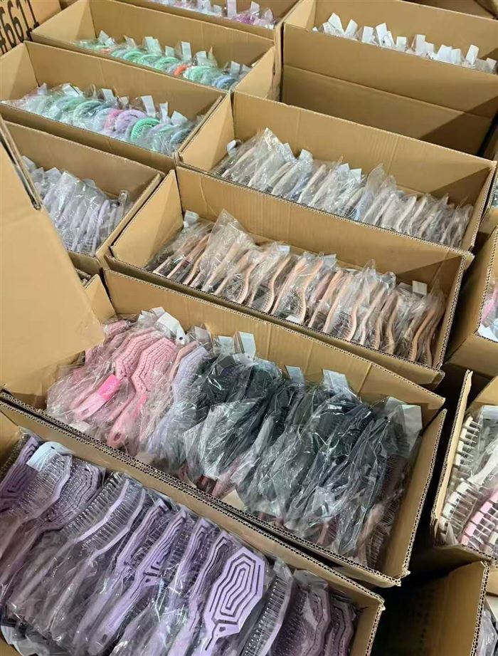 出口外贸梳子20,000个处理 💰1.2元一个处理