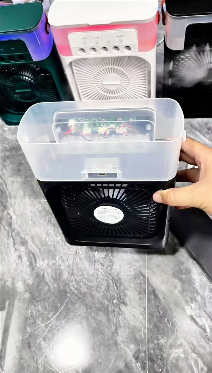 (大号)灯光喷雾风扇7500台,精品尾货,原箱亏本处理¥几块💰