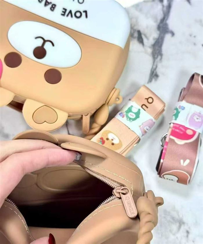 包包35000pcs，几块钱，硅胶材质