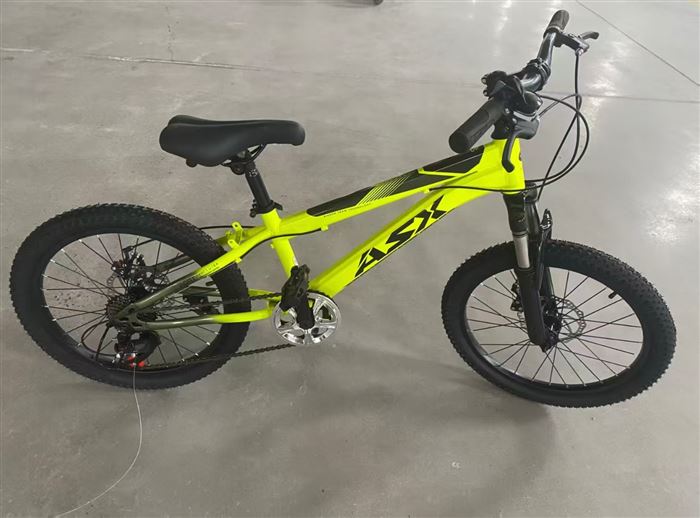 箱装几百件20-22-24寸，特价😍😍😍