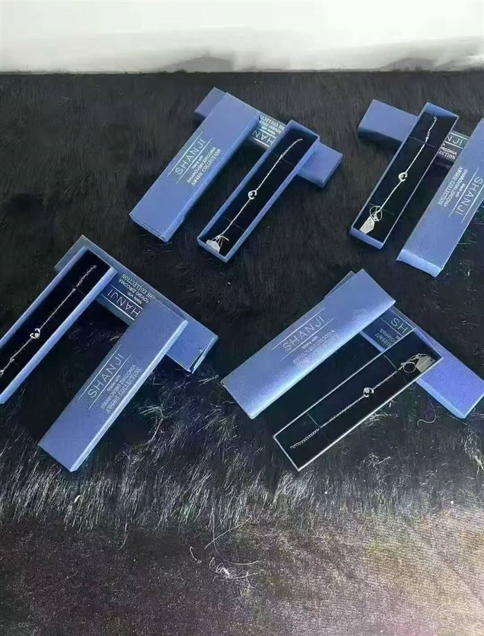 大品牌手链7000套，心形手链，懂货来，原件