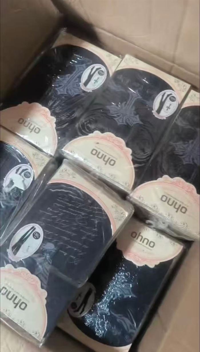 女士丝袜打底裤，春秋款18万条，多款多色，整箱整单，全清的来