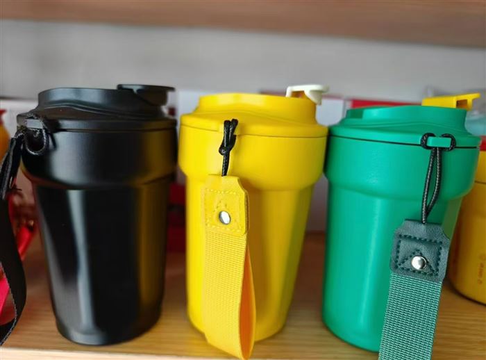 高档咖啡杯2000个左右，清货8.5元一个