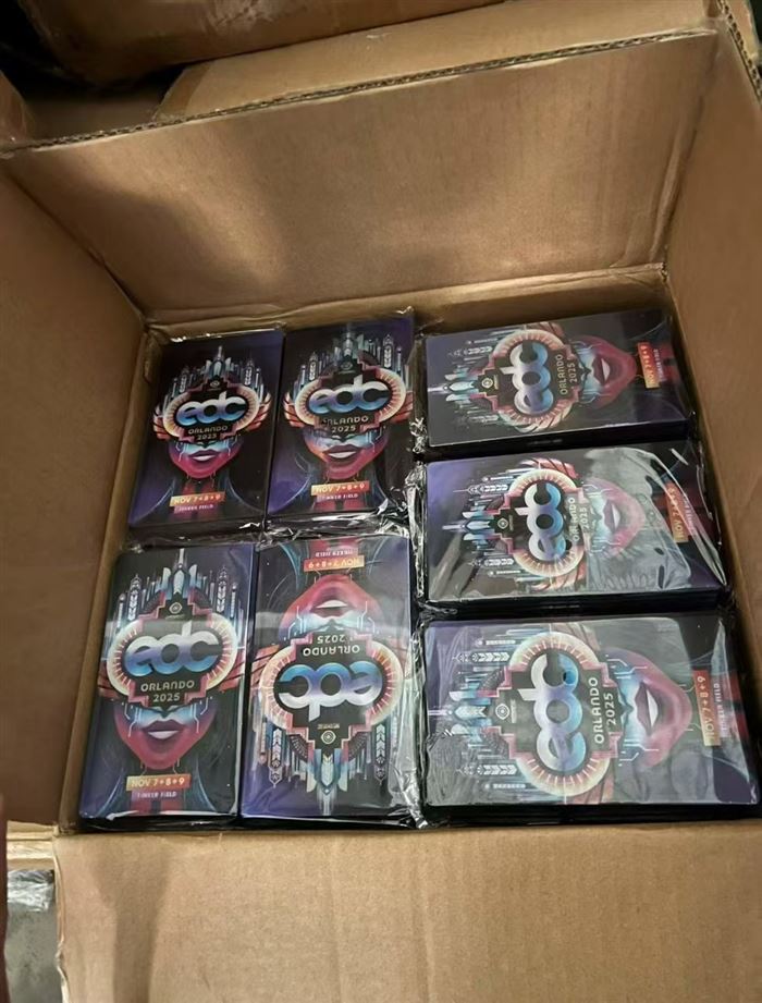 卡通动漫磁吸贴冰箱贴 20000张 会动的卡贴 懂货的拿去发财 非常便宜处理！