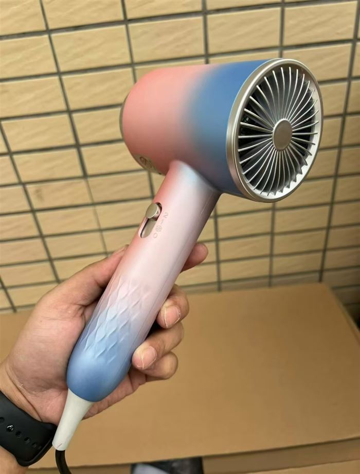 网红锤子吹风机 1500个超低价清！ 质量品质都不错！