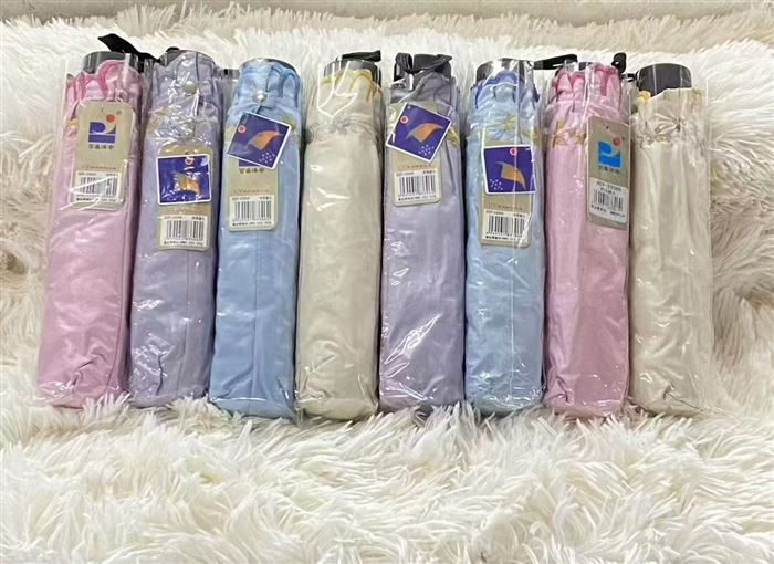 刺绣伞8骨，2400把，低价处理