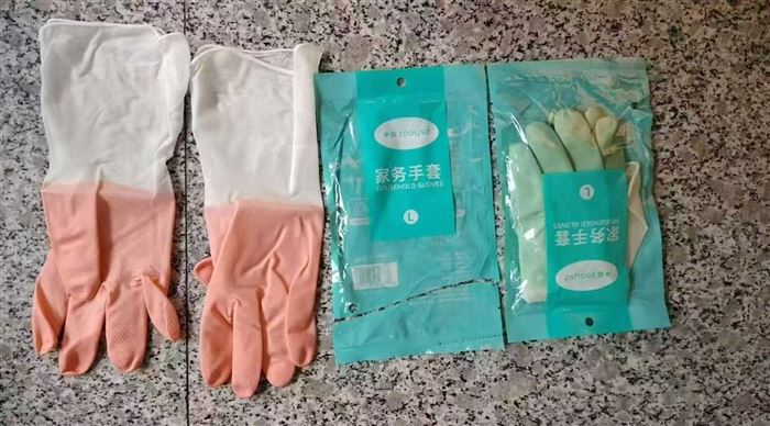 高品质纯乳胶洗碗手套60000双左右，加厚款，1元一双，原箱原件，独立包装。