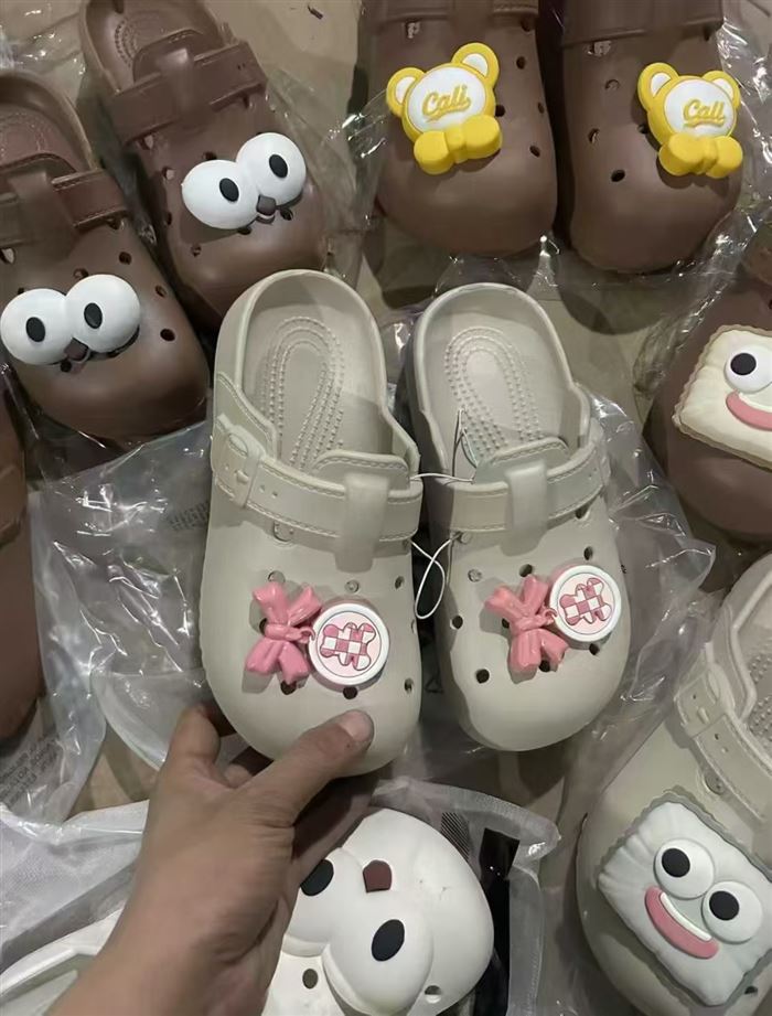 3000双 博肯半拖 36-40码一件100双 4.X一双