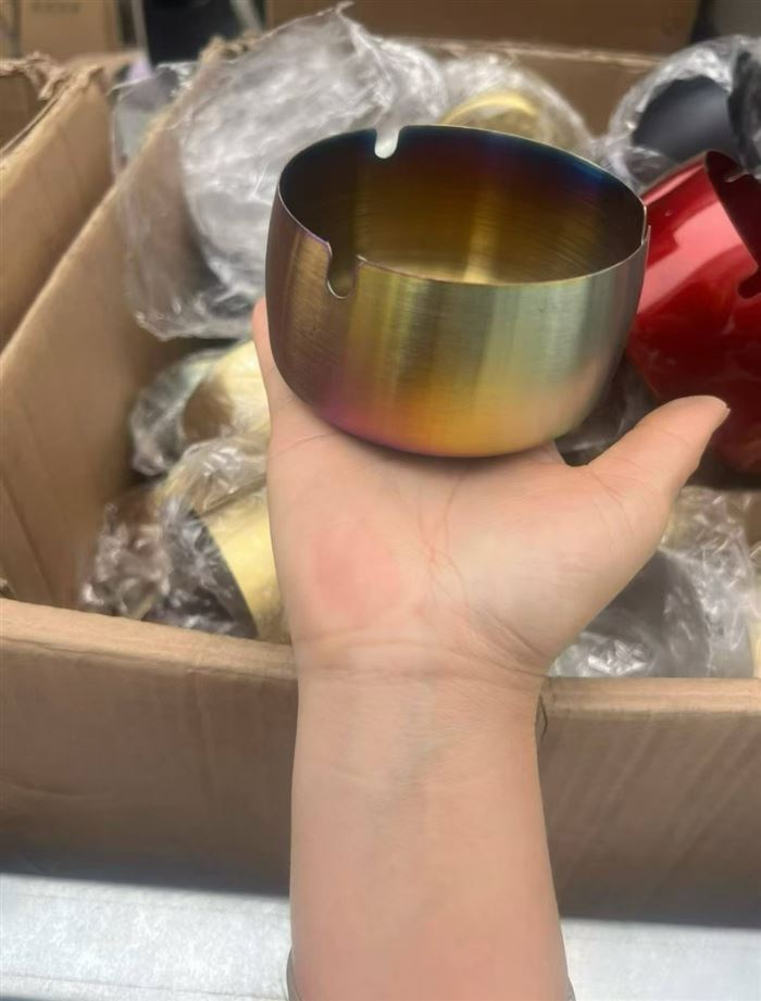 烟灰缸最后500斤左右，5.5一斤