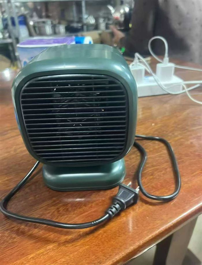 暖风机2300台， 全清6.5元/台。