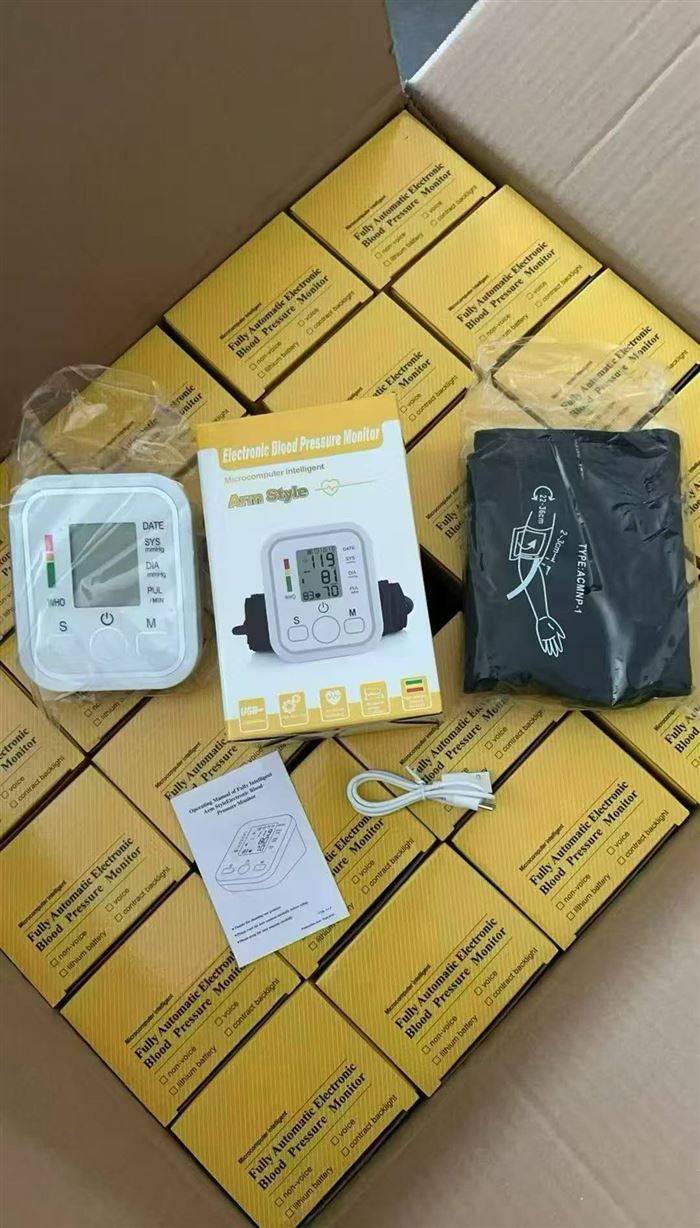 外贸爆款黄盒血压计 5000pcs 一箱50pcs