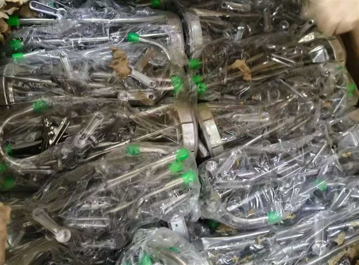 袜架3件货共600个，特价2💰