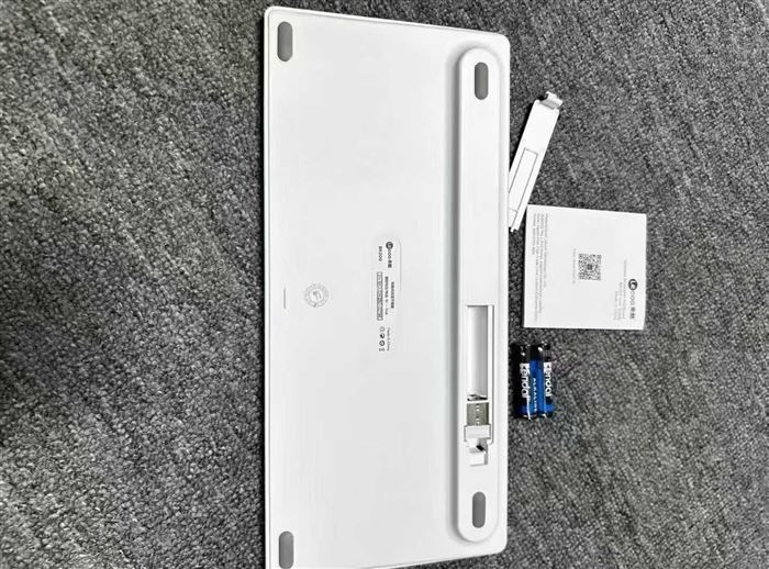 联想来酷 无线蓝牙键盘 剪刀脚结构 带旋钮 一箱20pcs 现货1100pcs