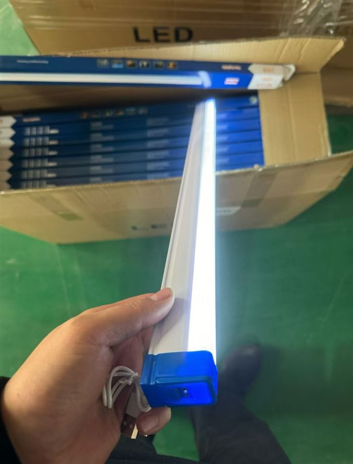 户外充电应急灯2000条 几块钱清