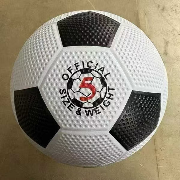 5号足球一等品1270个，处理几块钱一个😍😍