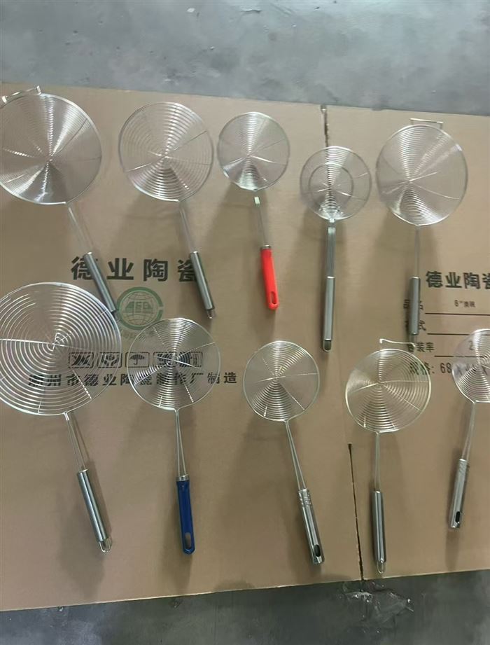 线漏3吨左右，低价出，🈴一块钱左右！ 分货500斤起批。