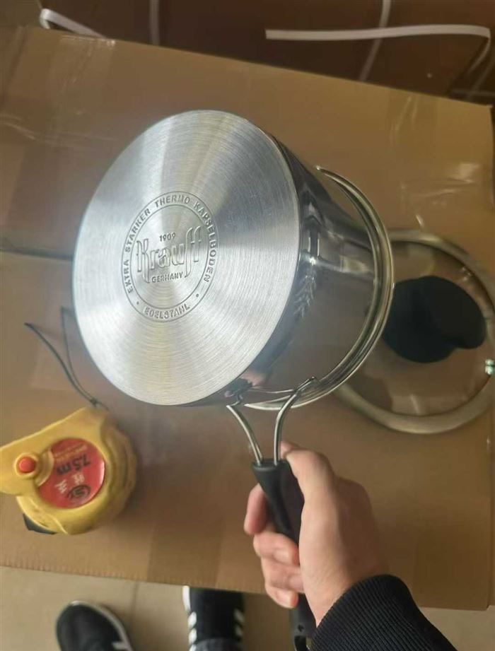 18公分加厚复底奶锅150个，一件15个，独立彩盒包装，适合25元