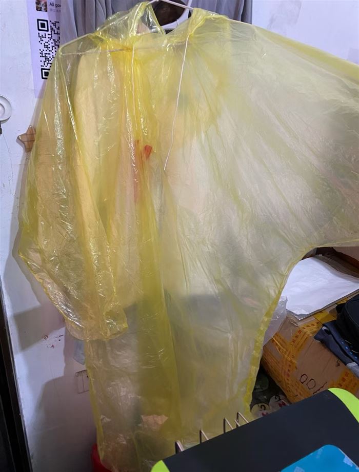 一次性雨衣到货2万 一个40克左右 低价清
