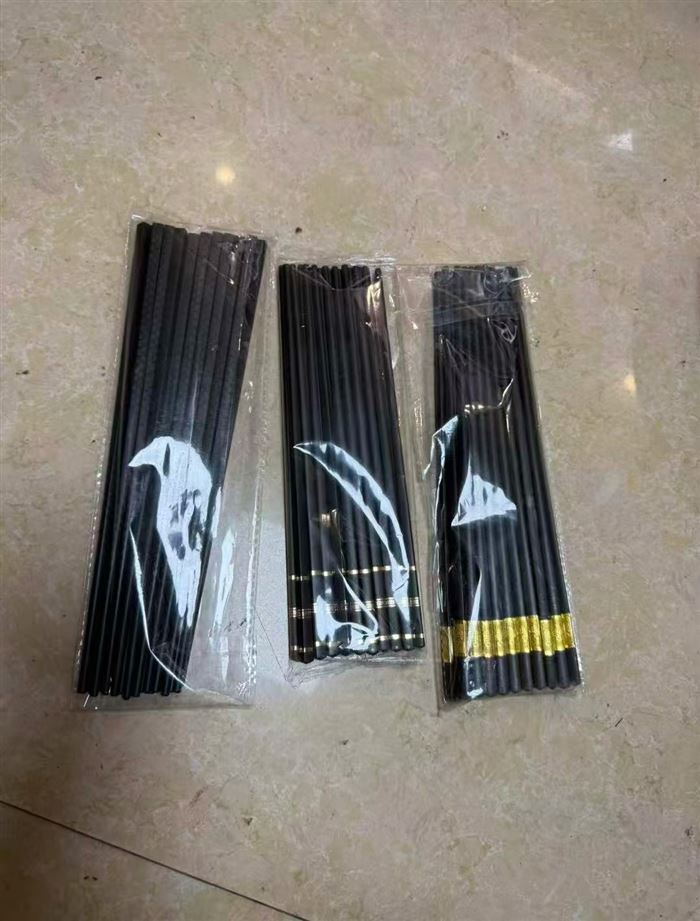 合金筷1.5吨左右， 全清6500元一吨， 🈴一块多一包