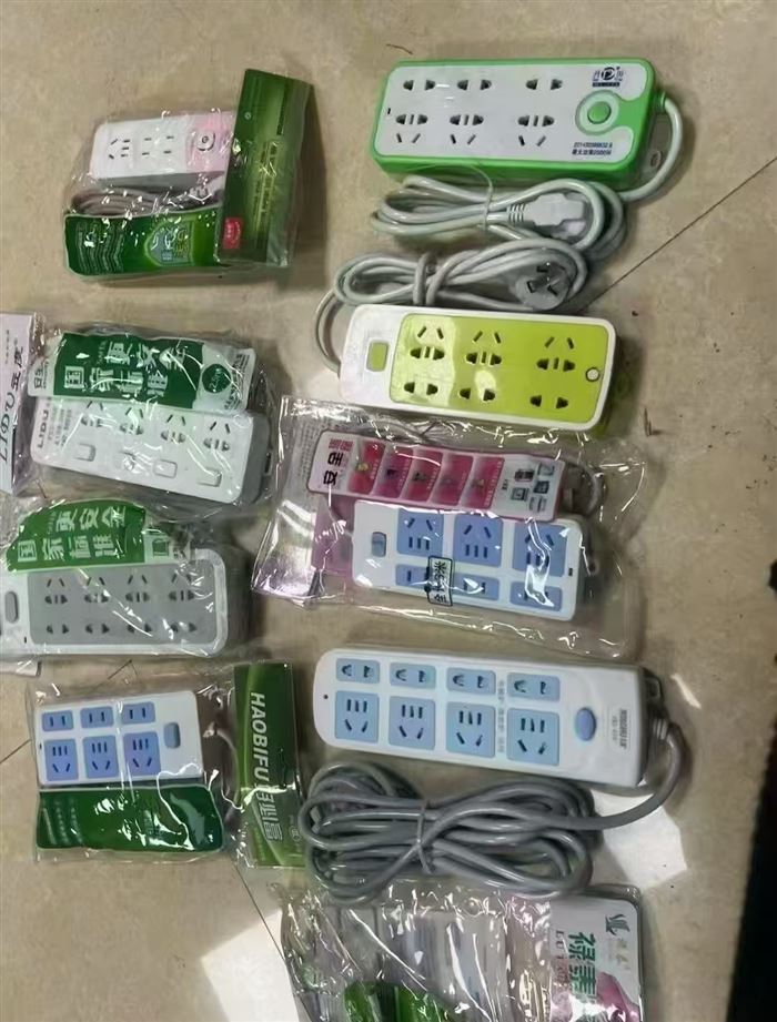 杂款插排12000个， 全清3块多/个。