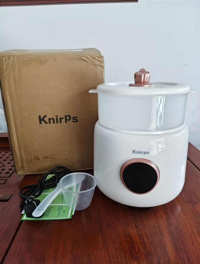 品牌多功能小电饭煲250台，[烟花]20元20元只要20元一台出清货，可以自动焖大米，包装一般，产品非常好