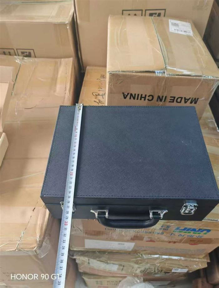 800个高档手提收纳箱，独立牛皮纸盒装，带价来报！